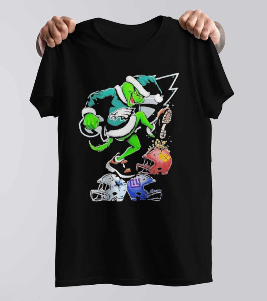 Grinch Philadelphia Eagles Crushing NFL Team Helmets T-Shirt