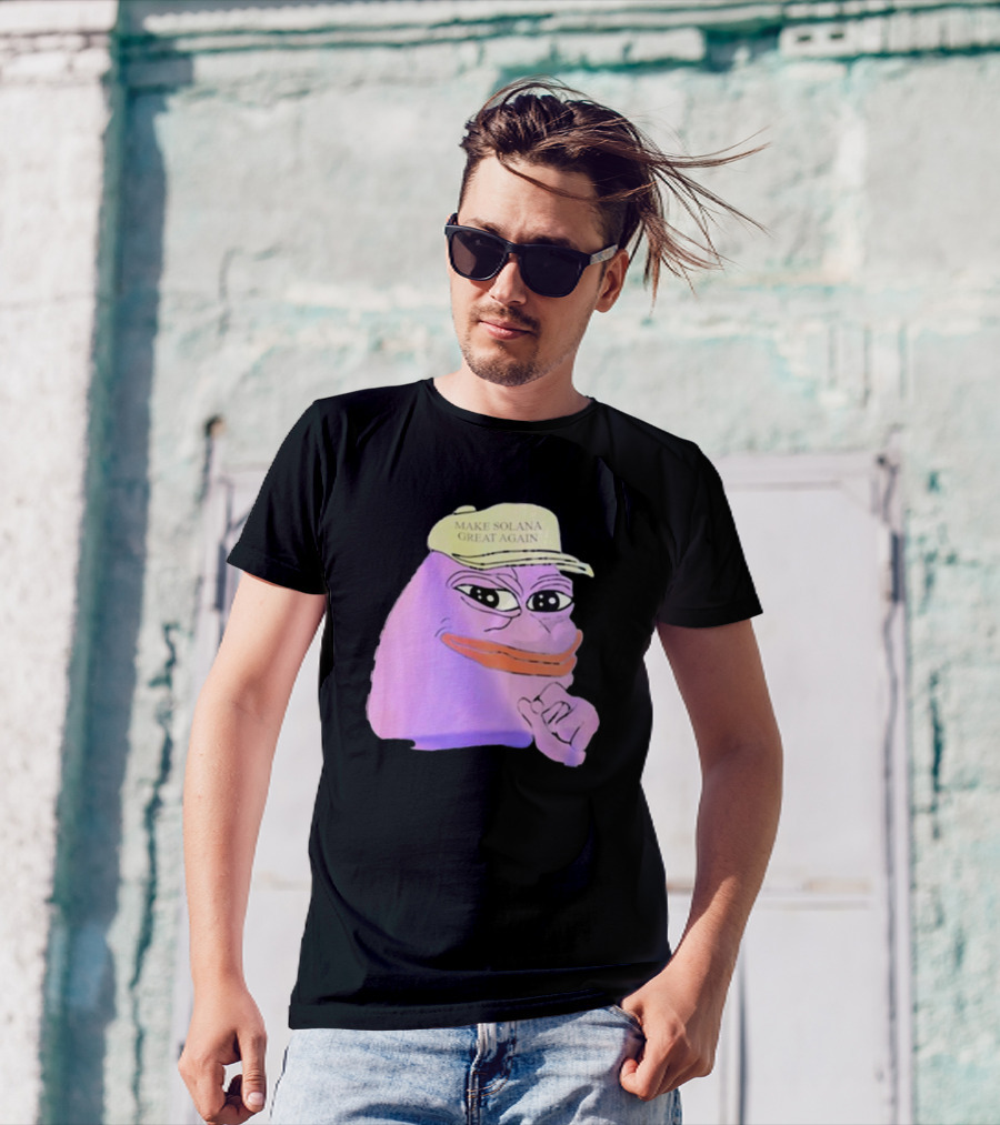 Purple Pepe Make Solana Great Again Hat T-Shirt