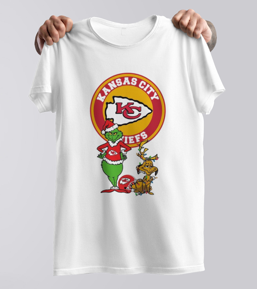 Grinch And Max Kansas City Chiefs Merry Christmas 2024 Holiday Football Fun T-Shirt