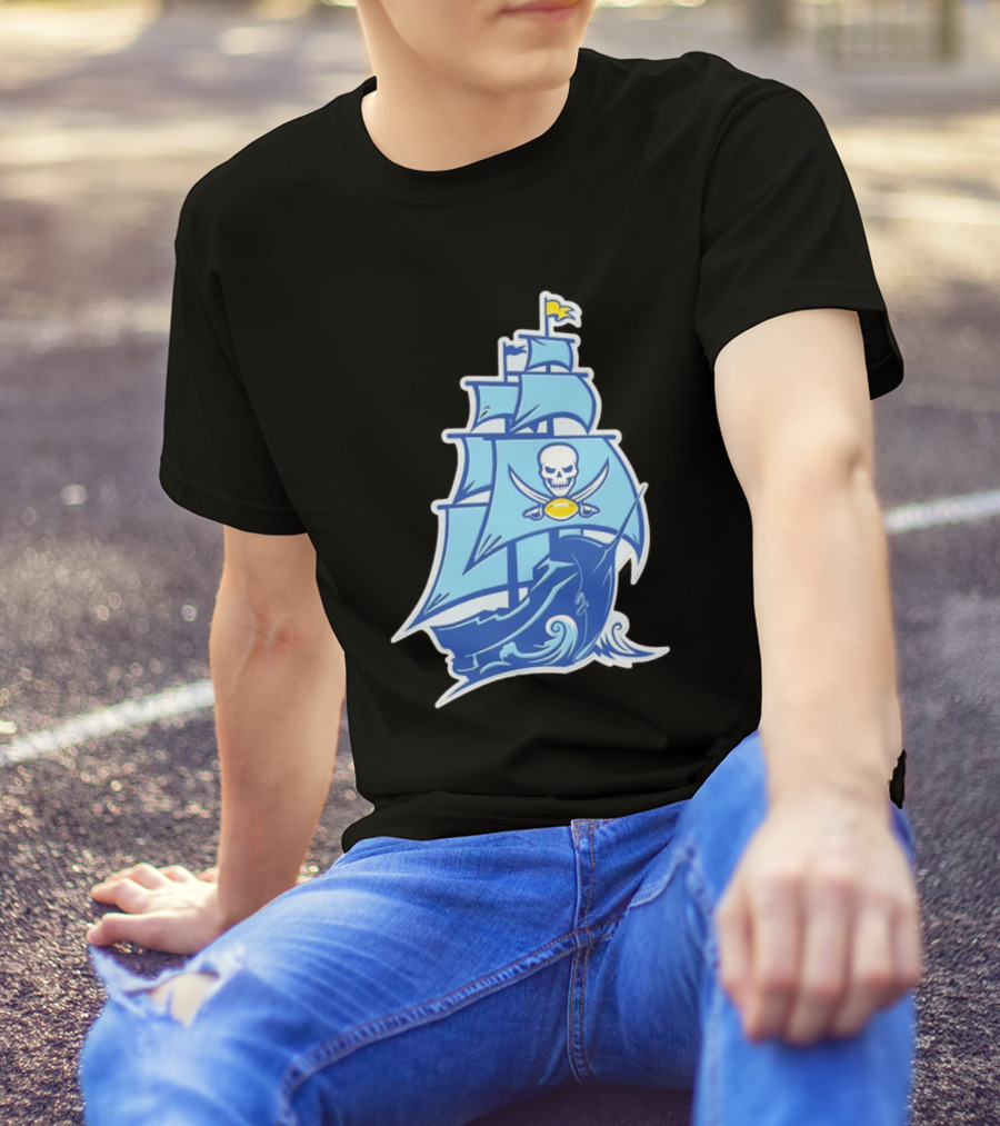 Tampa Bay Buccaneers Rays Ship Skull NFL MLB Mashup T-Shirt