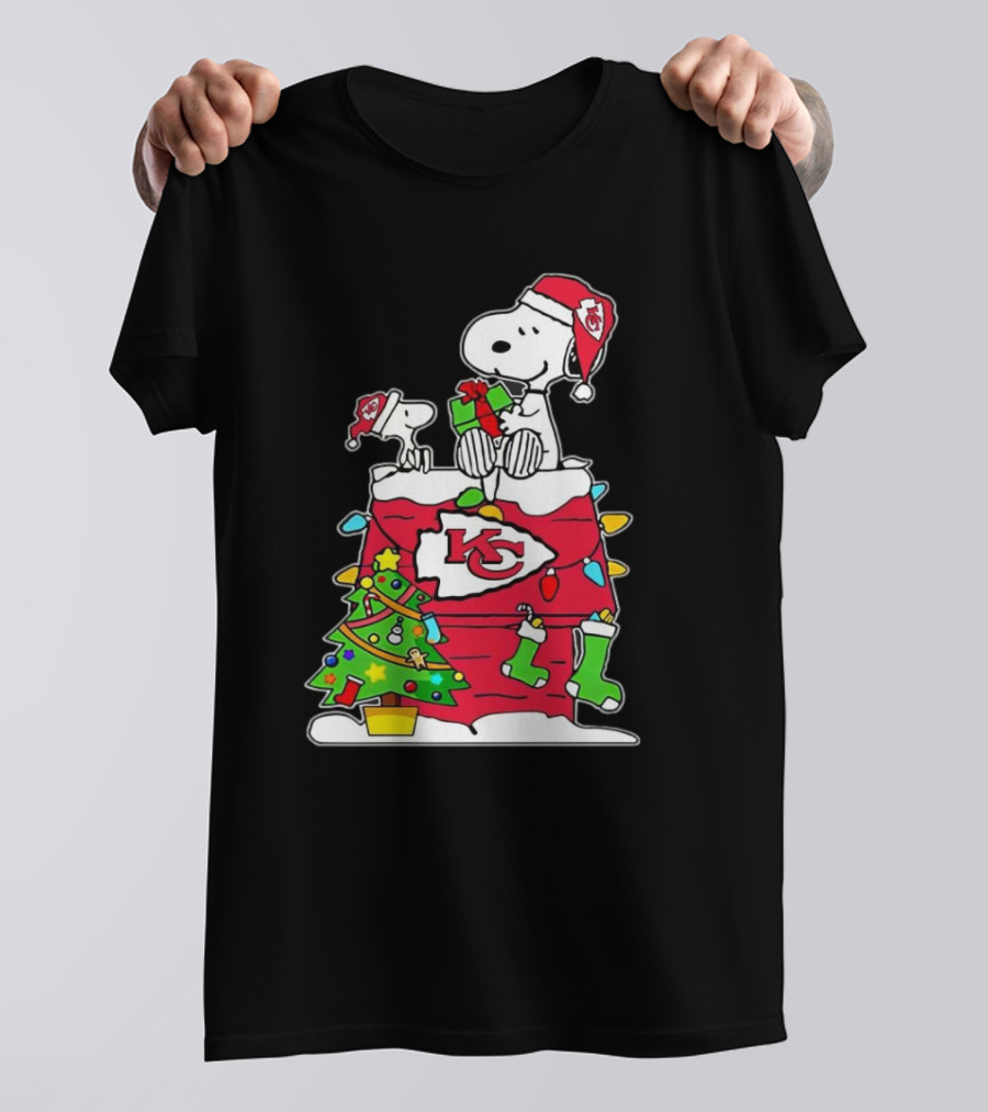 NFL Kansas City Chiefs Snoopy Woodstock Christmas Tree T-Shirt