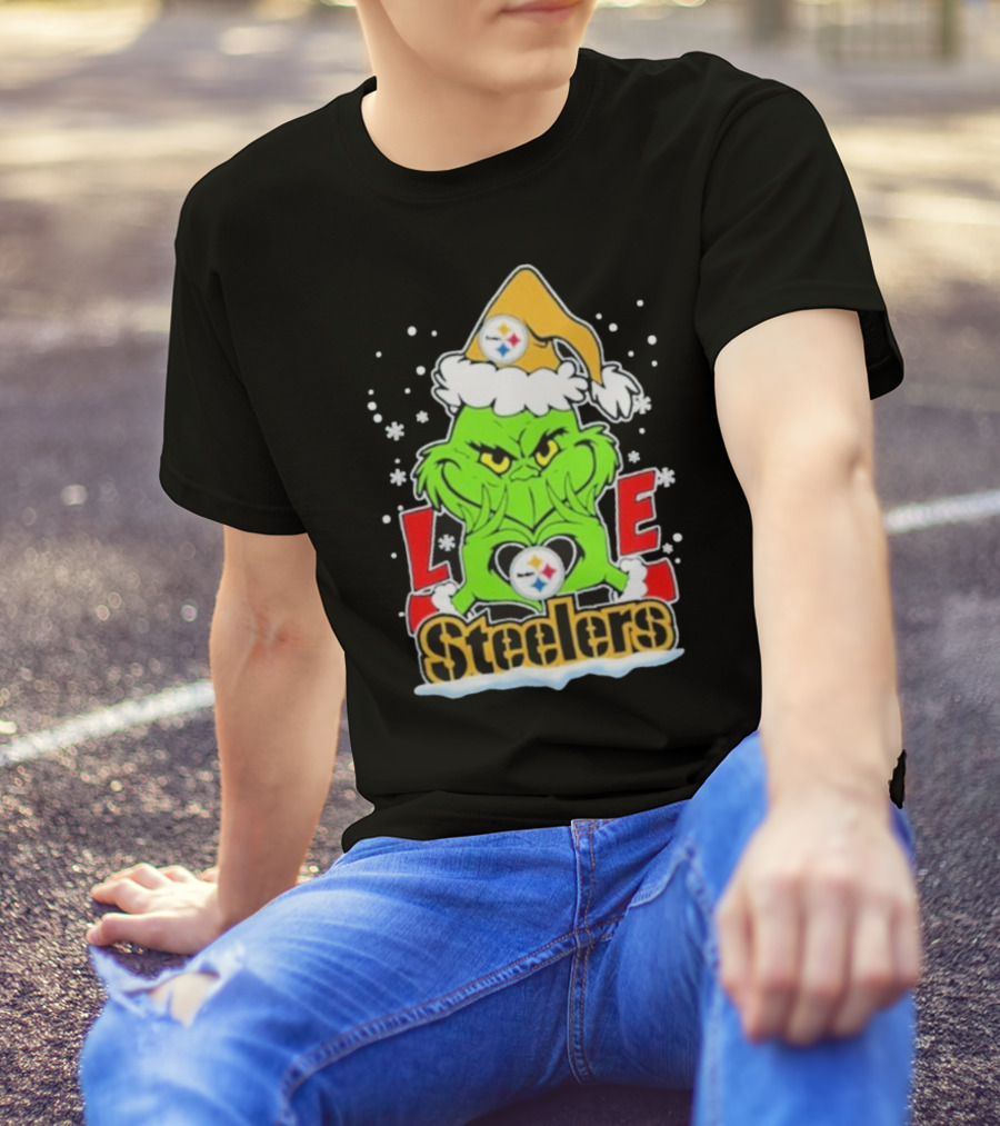 The Grinch Love Steelers Football Christmas T-Shirt