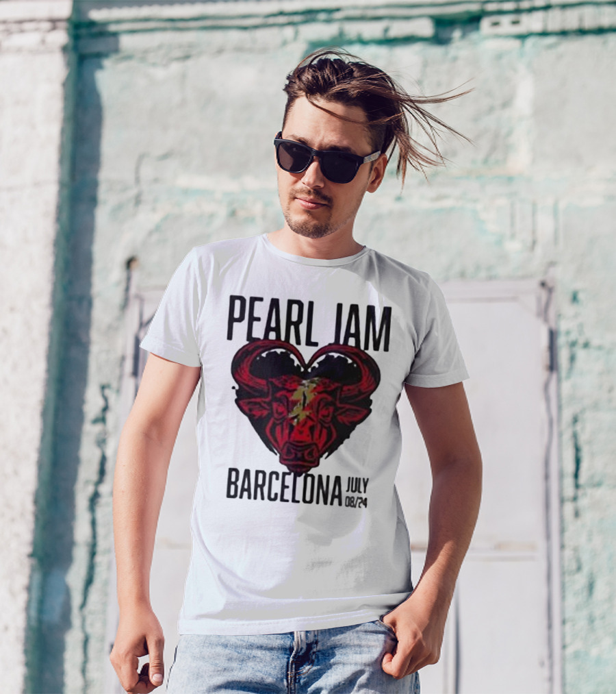 Pearl Jam Barcelona July 08/24 Bull Artwork Concert Event T-Shirt