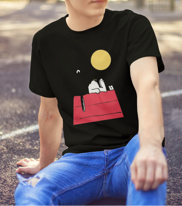 Snoopy Solar Eclipse Peanuts Doghouse Moon Charlie Brown T-Shirt