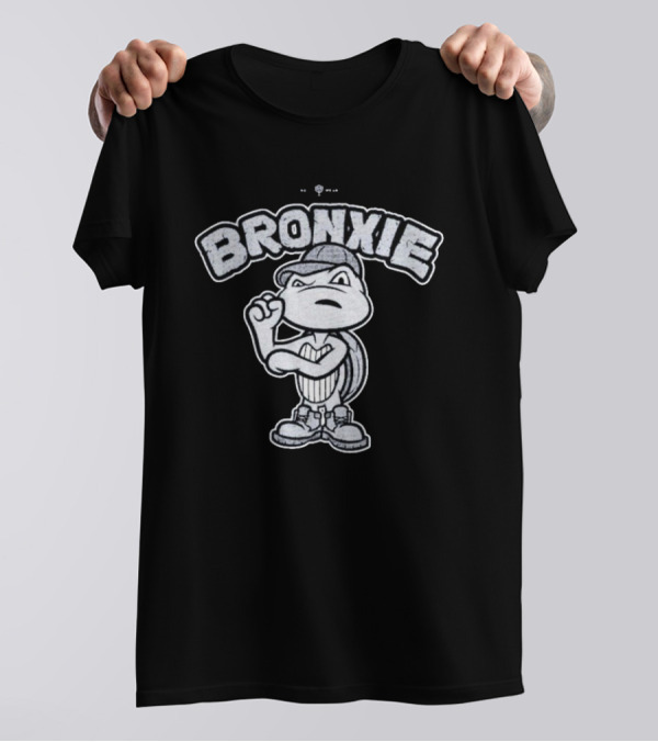 New York Yankees Bronxie The Turtle Mascot With Cap And Sneakers T-Shirt