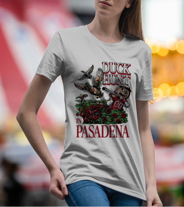 Duck Hunt In Pasadena Football Roses Retro Style T-Shirt