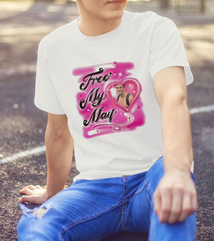 Free My Man Luigi Mangione Heart Pink Background T-Shirt