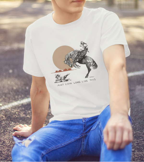 Waylon Jennings Ain’t Livin’ Long Like This Cowboy Rodeo Moon Scene T-Shirt