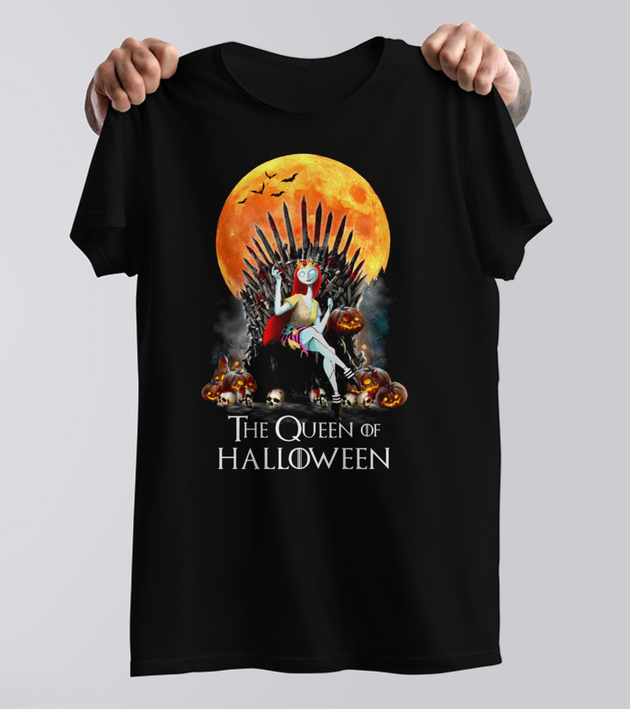 The Queen Of Halloween Throne With Pumpkins And Full Moon T-Shirt