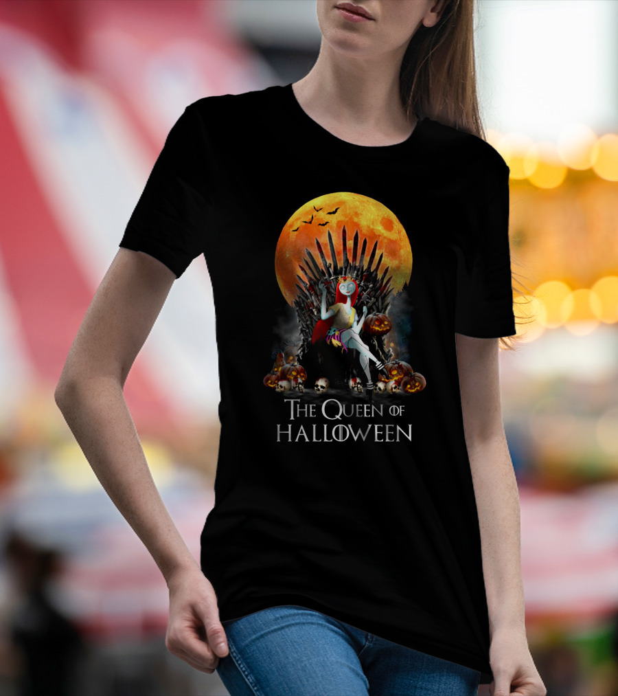 The Queen Of Halloween Throne With Pumpkins And Full Moon T-Shirt