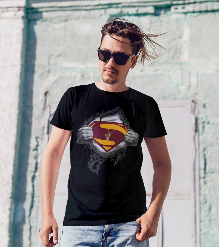 Superman Cavs Shield 87 Cleveland Cavaliers T-Shirt