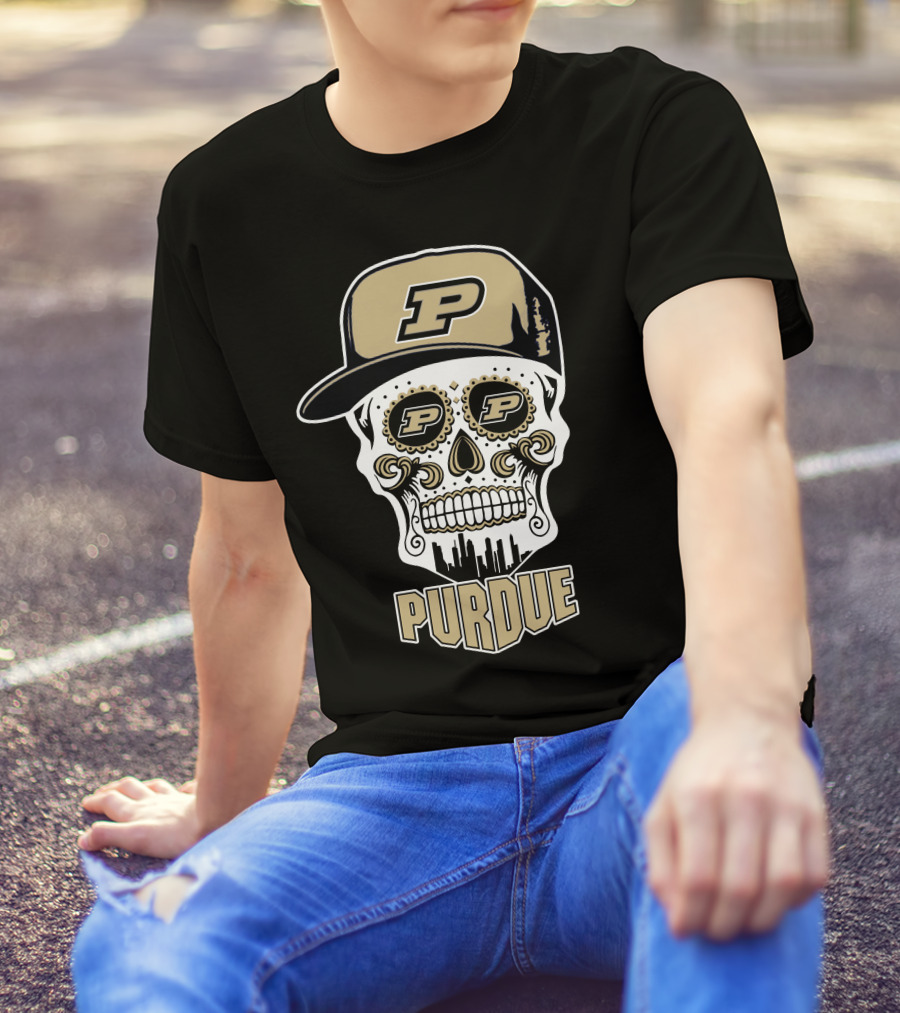 Purdue Boilermakers Skull With Cap And Urban Skyline T-Shirt