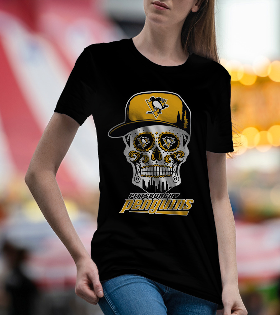 Pittsburgh Penguins Skull Hat Logo Skyline T-Shirt