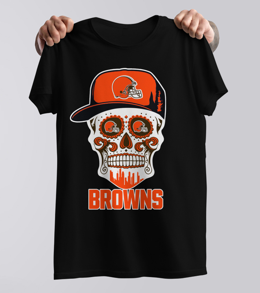 Cleveland Browns Sugar Skull With Orange Helmet And Brow Skyline T-Shirt