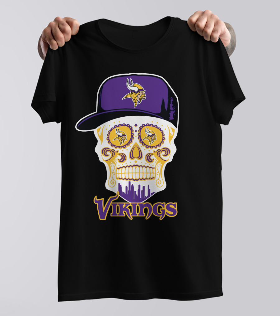 Minnesota Vikings Skull With Purple Hat And City Skyline T-Shirt