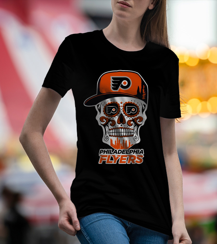 Philadelphia Flyers Skull Art With Cap And Skyline T-Shirt