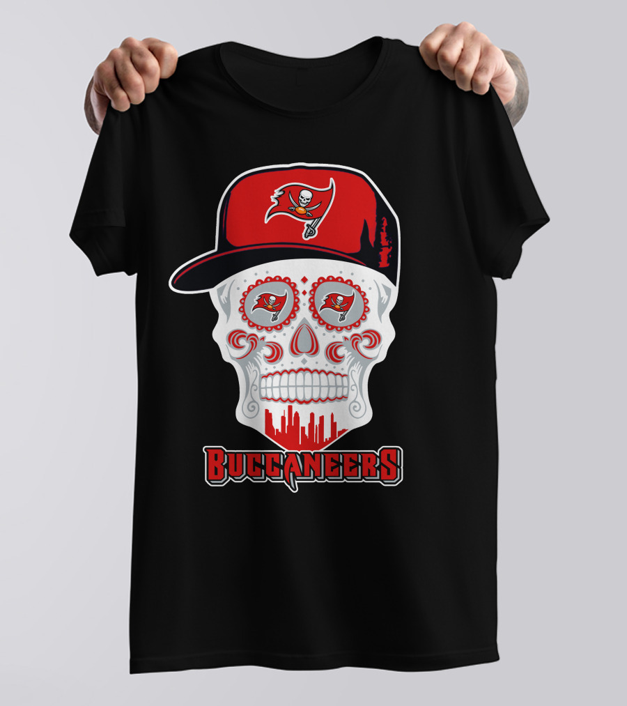 Tampa Bay Buccaneers Skull With Hat T-Shirt