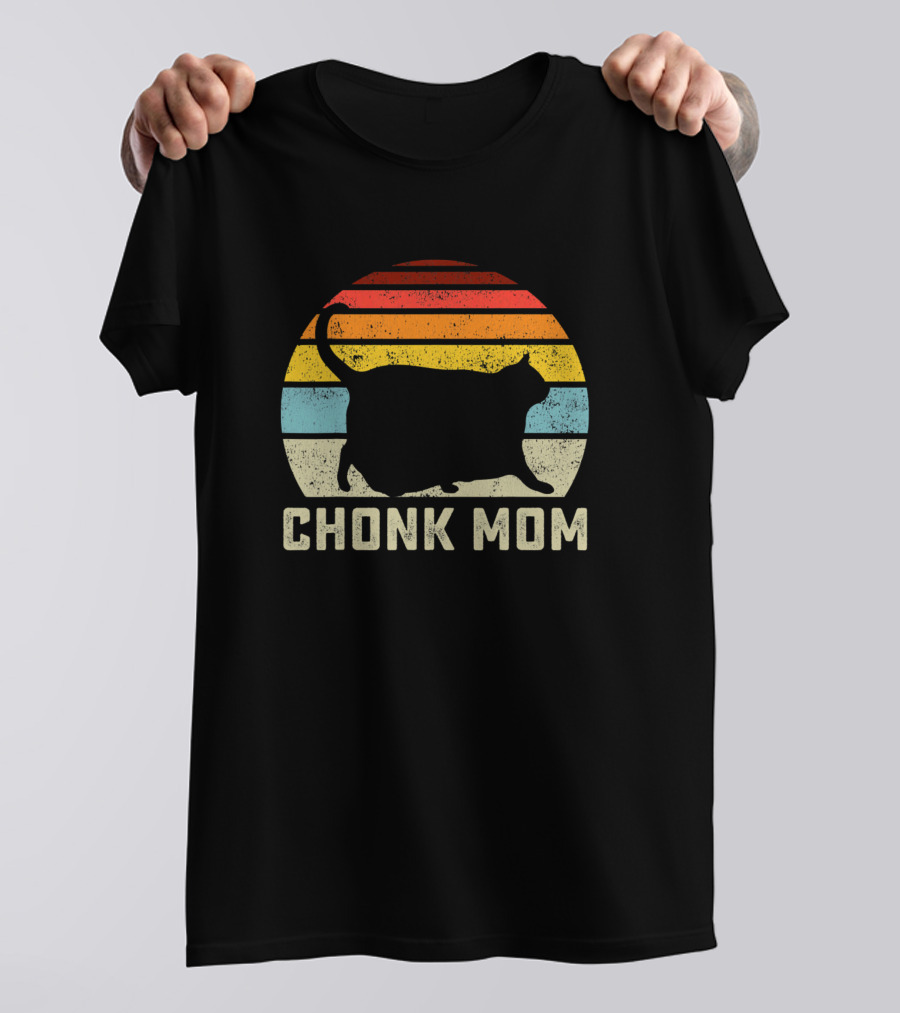 Chonk Cat Mom Scale Meme Funny Retro Style Chonk Mom T-Shirt