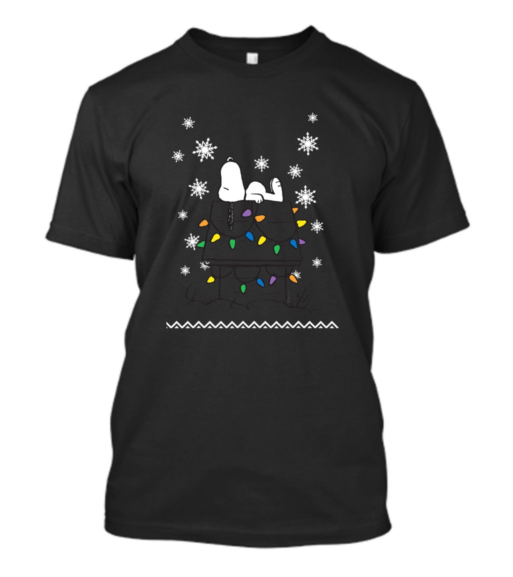 Peanuts Snoopy Dog House Christmas Lights Snowflakes Winter Scene T-Shirt