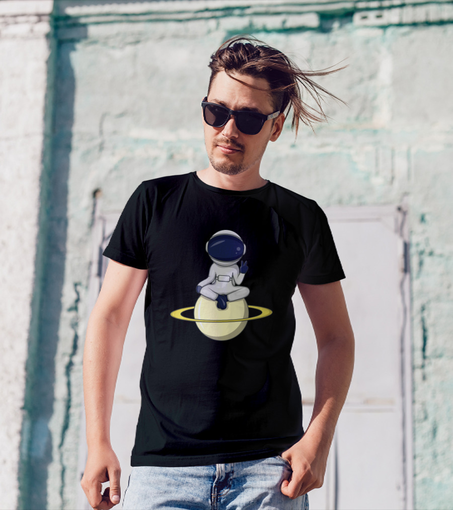 Astronout Peaceful Astronaut Sitting On Planet Saturn T-Shirt