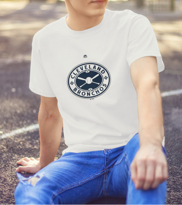 Cleveland Bronchos Baseball Retro Circle Badge T-Shirt
