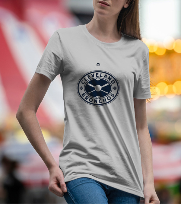 Cleveland Bronchos Baseball Retro Circle Badge T-Shirt