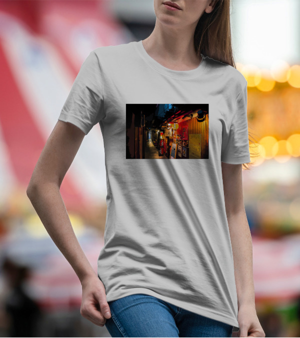 Japan Night Street Scene Lanterns Alleyway T-Shirt