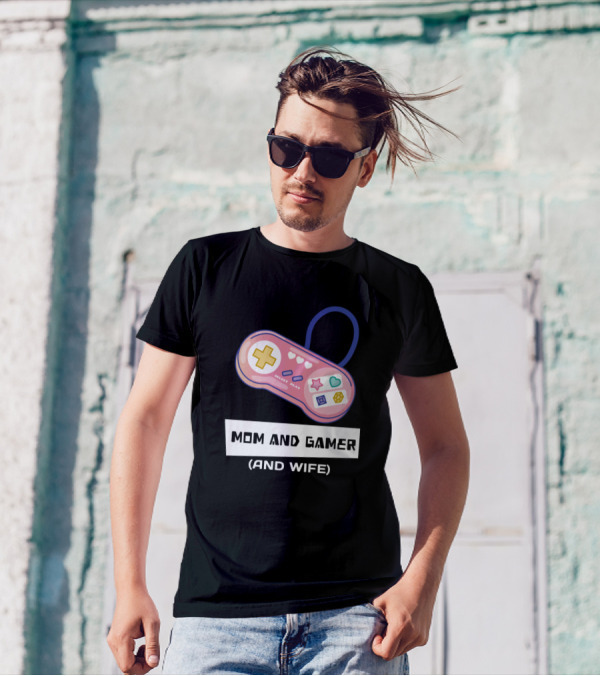 Mom And Gamer (And Wife) Controller Hearts Icons T-Shirt