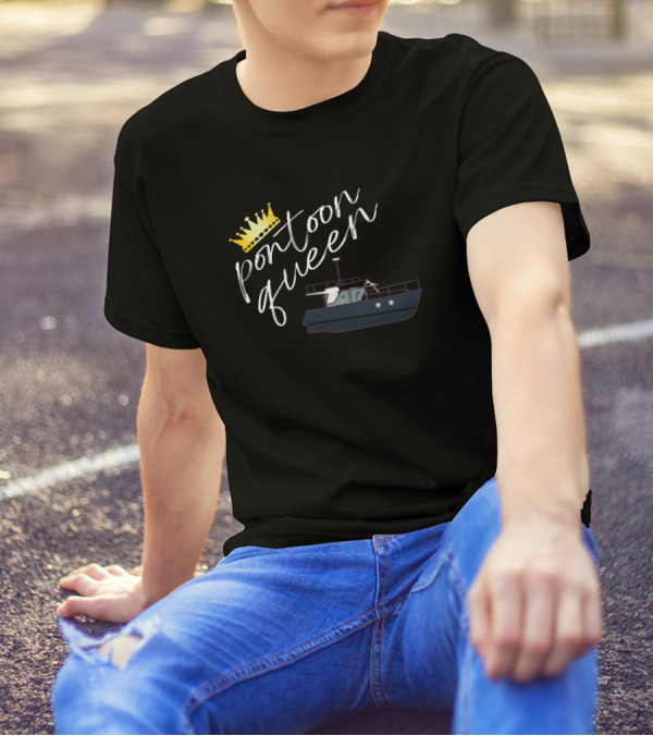 Pontoon Queen With Crown And Boat T-Shirt