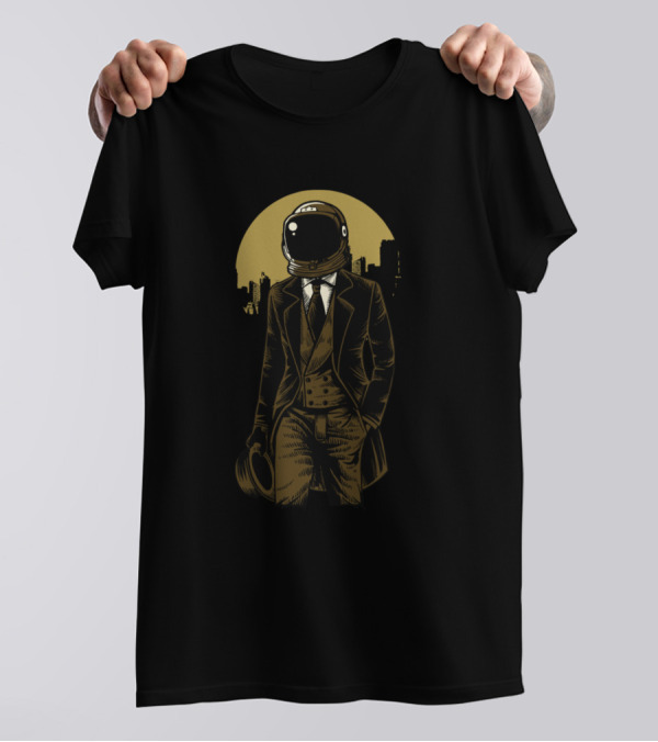 Classic Spaceman Astronaut Cosmonaut In Vintage Suit With Hat T-Shirt