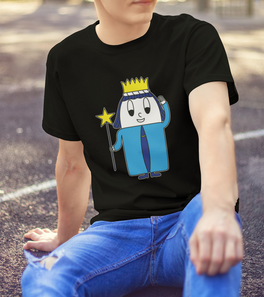 Carol Singer Carrier Egg Waving Star King Character T-Shirt