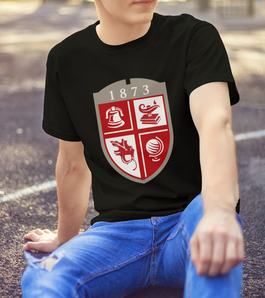 Drury University 1873 Red Shield Emblem Bell Lamp Oak Globe T-Shirt