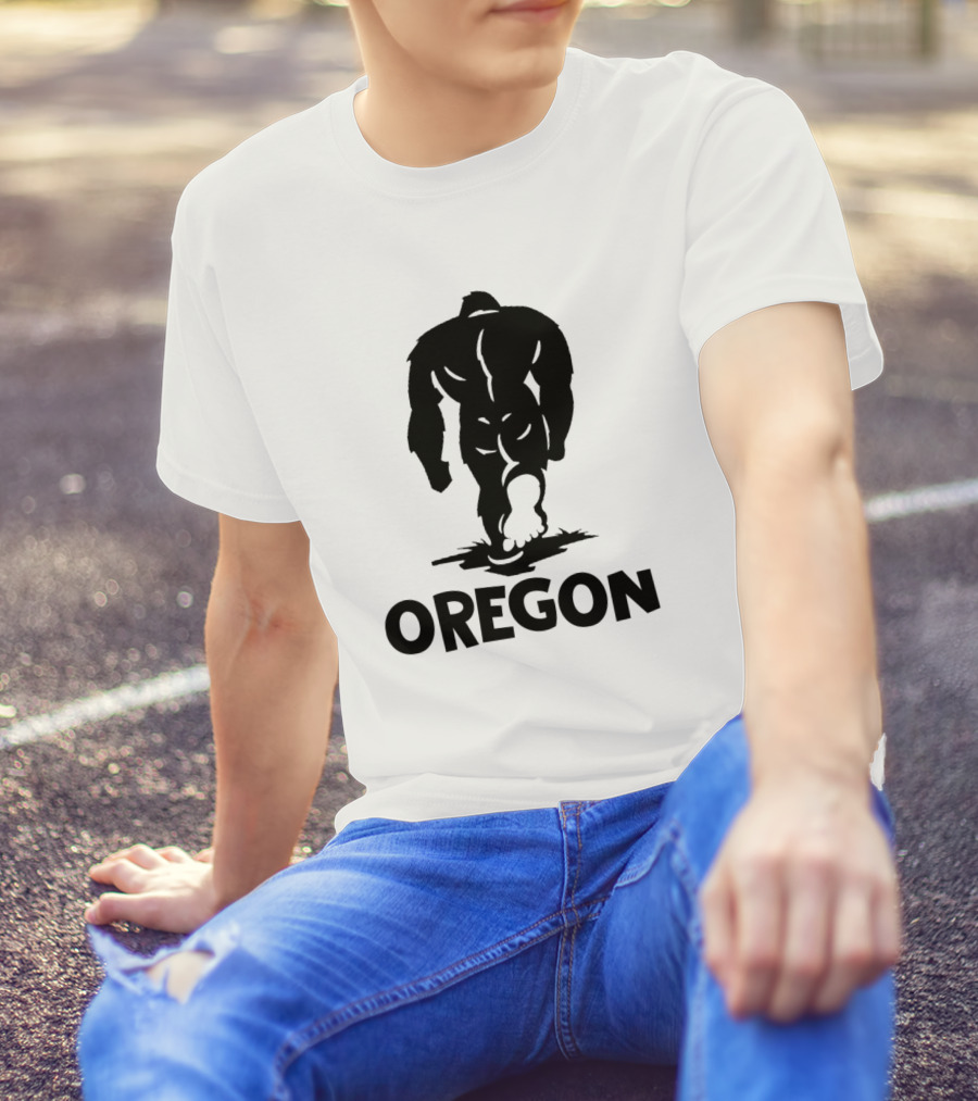 Oregon Bigfoot Silhouette Walking T-Shirt