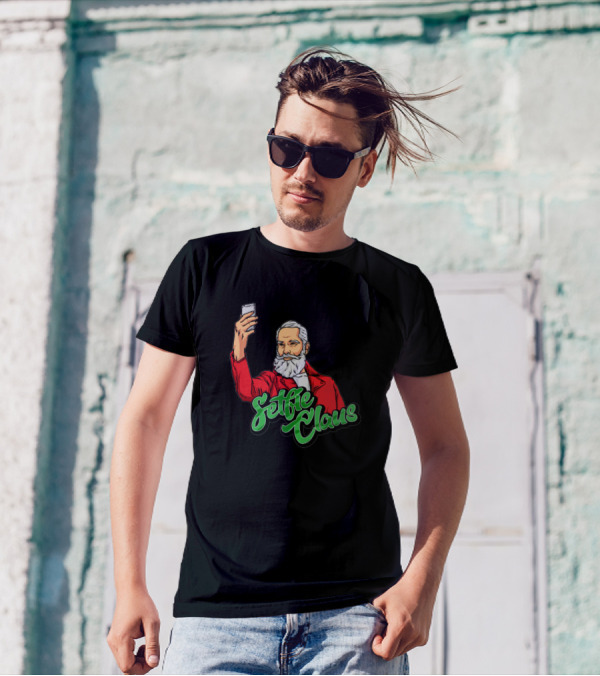 Selfie Claus Santa Taking Selfie In Red Suit T-Shirt