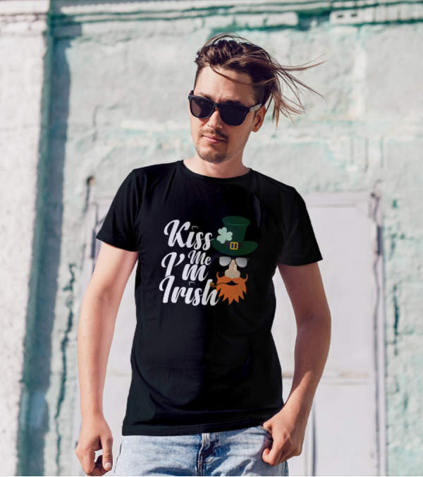 Kiss Me I'm Irish Shamrock Leprechaun Hat Beard Sunglasses T-Shirt