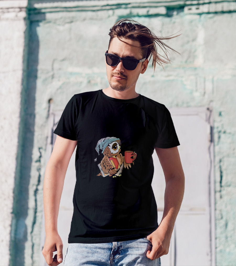 THAT'S WHAT I DO I READ BOOKS I DRINK COFFEE AND I KNOW THINGS Owl With Coffee Cup And Book T-Shirt