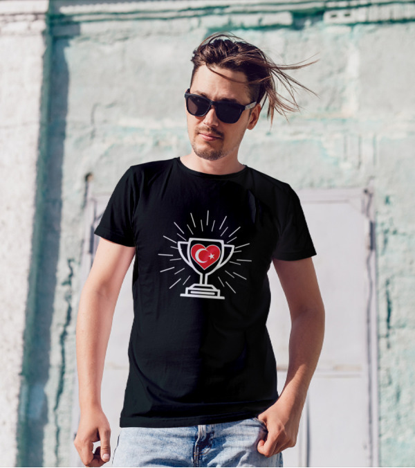 Turkey Heart Trophy With Crescent And Star T-Shirt