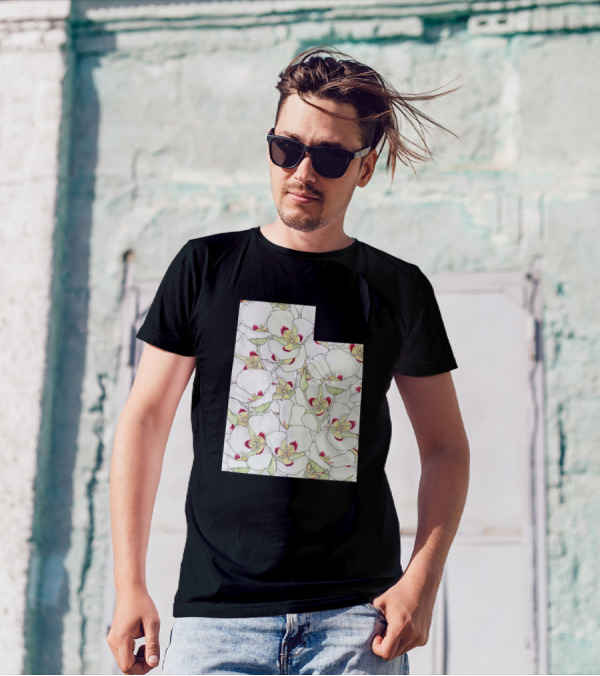 Utah State Outline With White Flower T-Shirt