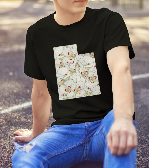 Utah State Outline With White Flower T-Shirt