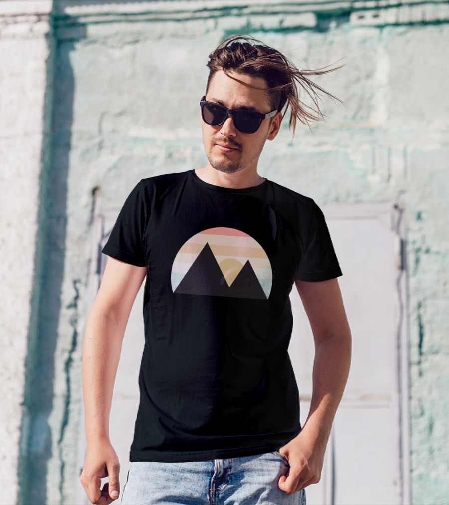 Vintage Sun Retro Mountain Circle T-Shirt