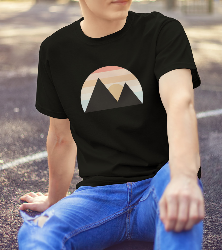 Vintage Sun Retro Mountain Circle T-Shirt
