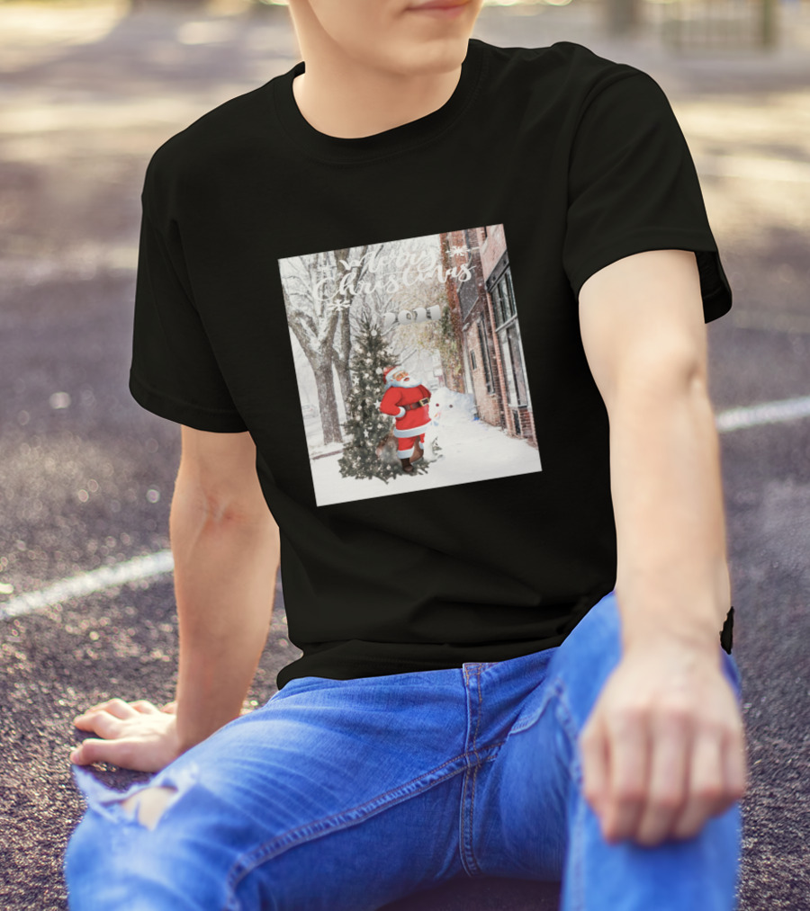 Merry Christmes Santa Claus Snowy Street Scene T-Shirt