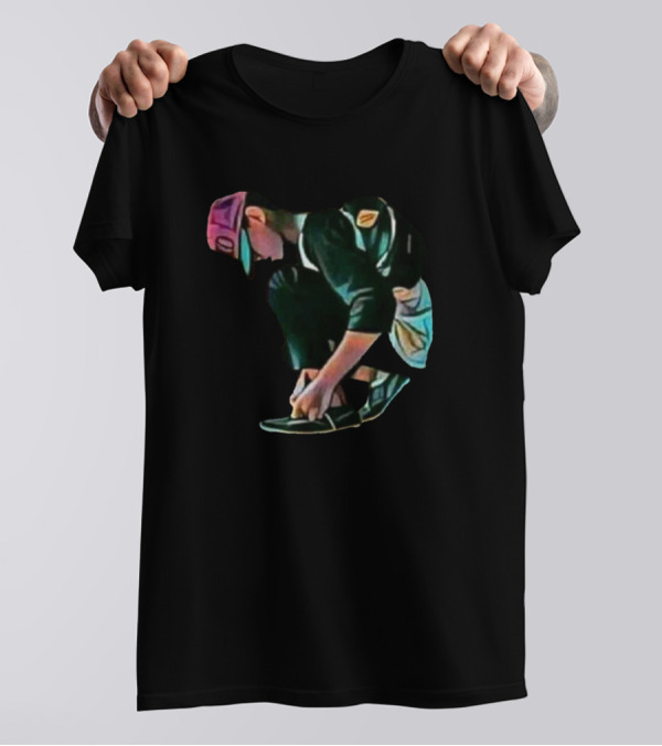 Skaters Tie Shoes Multicolored T-Shirt
