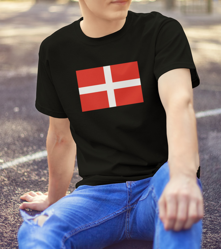 Sovereign Military Order Of Malta Red Cross Flag T-Shirt