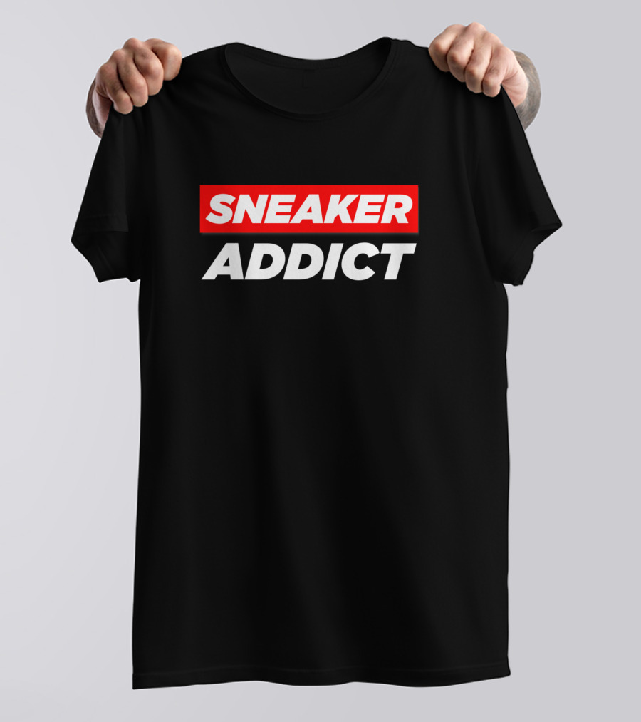 SNEAKER ADDICT Bold Typography Fashion T-Shirt