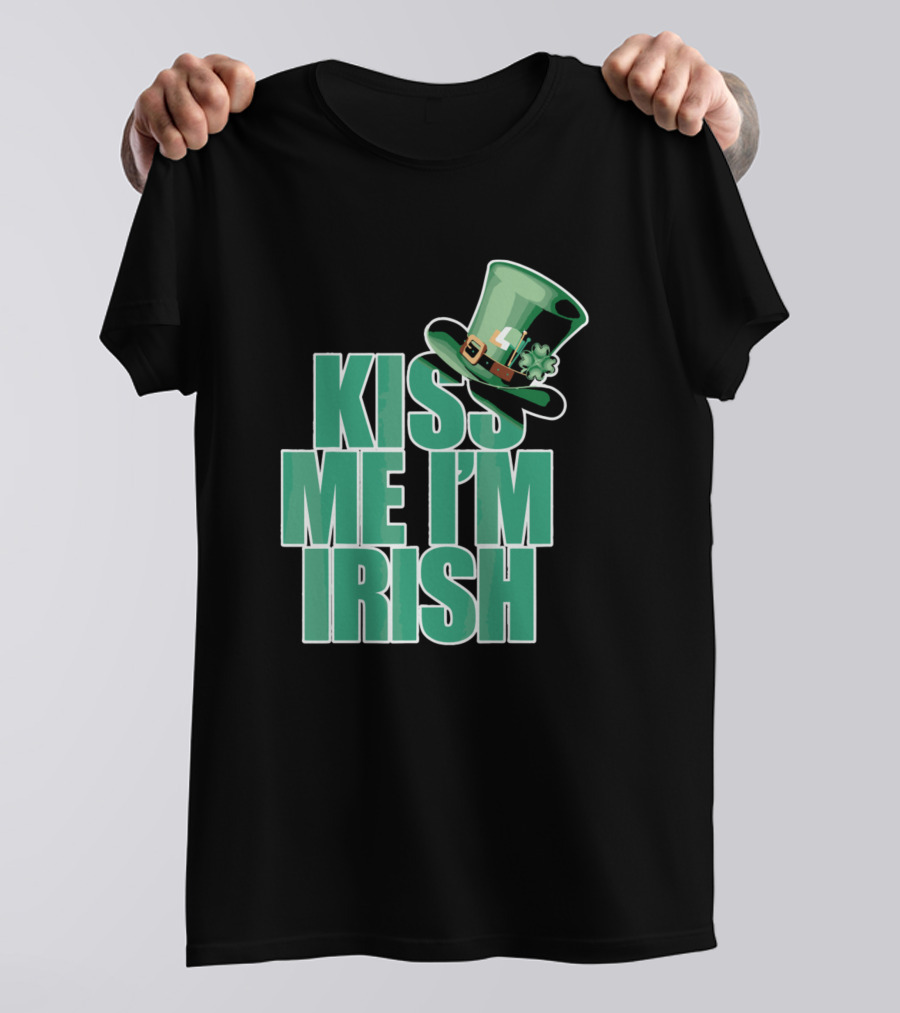 Kiss Me I'm Irish St Patricks Day Top Hat Clover T-Shirt
