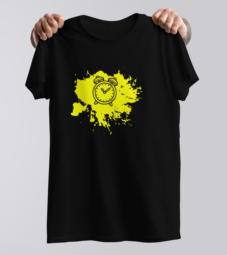 Zero O At Night Yellow Clock Splash T-Shirt