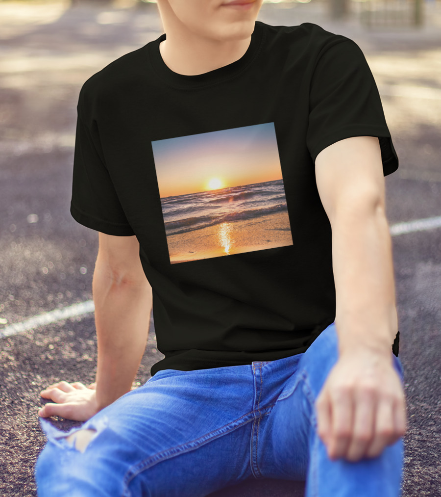 Beautiful Sunrise With View On The Beach I Love Ocean Waves Sunlight T-Shirt