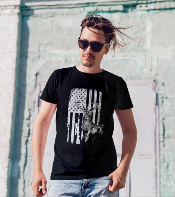 Deer Hunting American Flag Rifle Hunter Lover T-Shirt