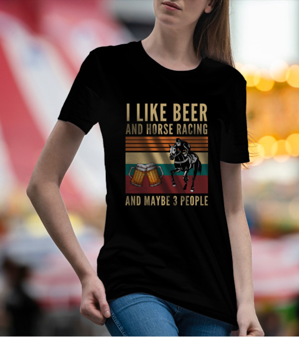 I Like Beer And Horse Racing Vintage Style With Horse Jockey And Beer Mugs T-Shirt